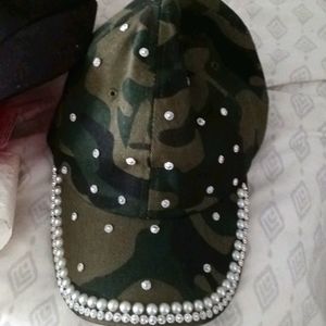 Camouflage womans hat